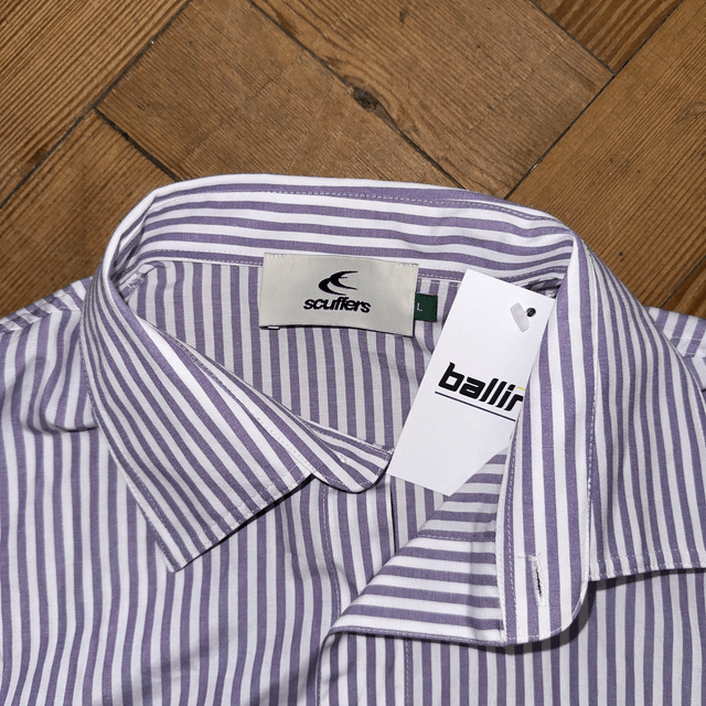 Scuffers Button Up Shirt - L