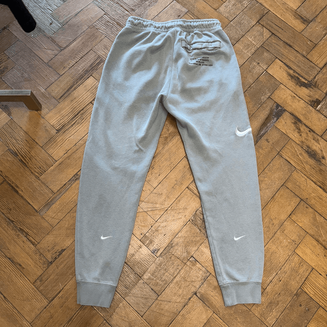 Nike Swoosh Joggers - S