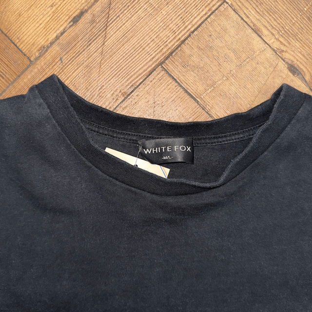 White Fox Spellout Tee - L