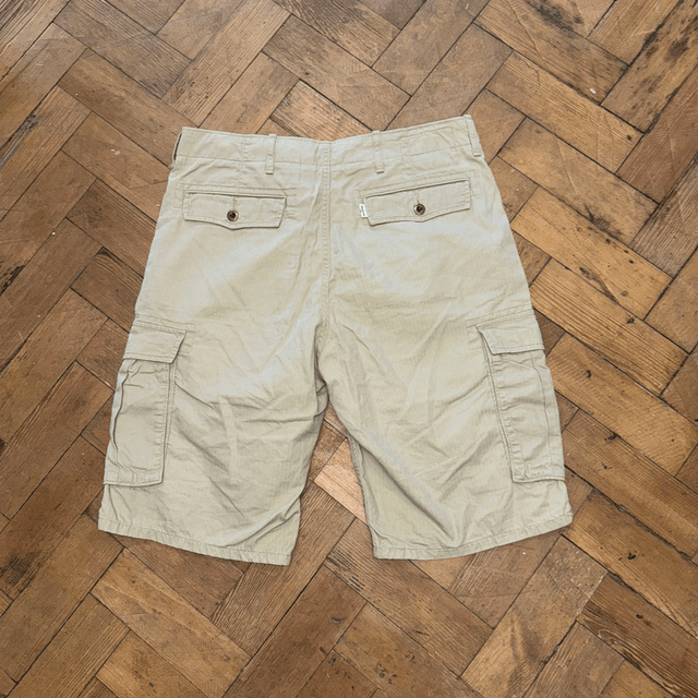 Levi's Shorts - W32