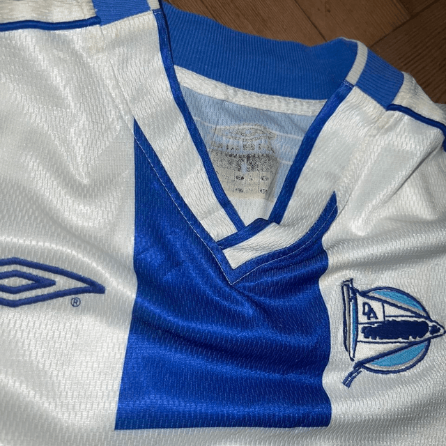 Deportivo Alaves  2001-02 Home Jersey - L