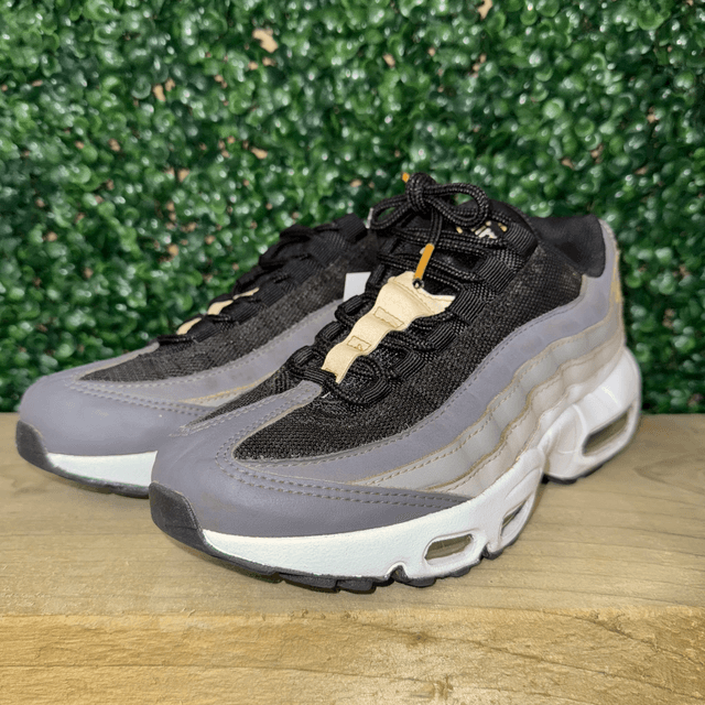 Air Max 95 Recraft GS White Metallic Gold - UK 4