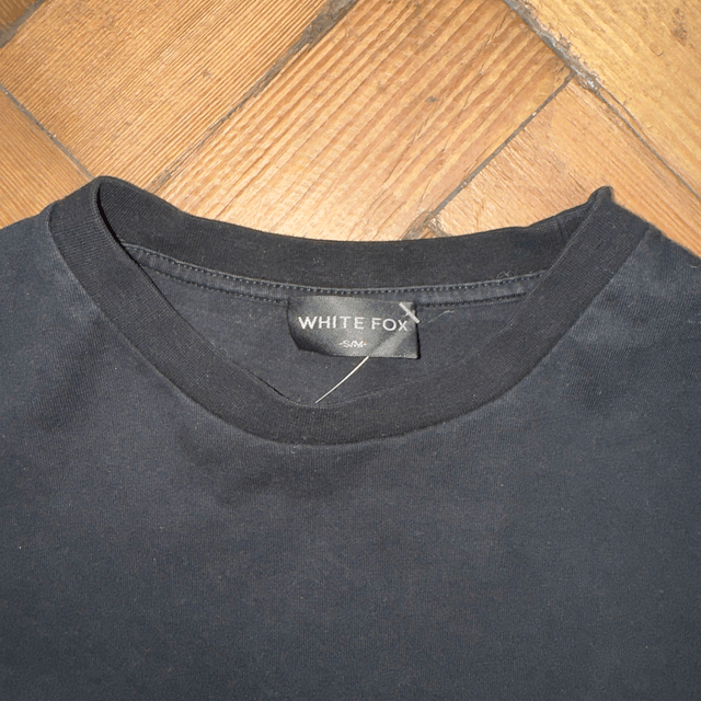 White Fox Spellout Tee - M