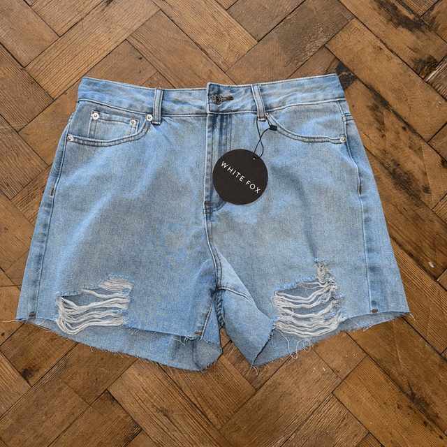 White Fox Denim Shorts *DEADSTOCK* -L/W30