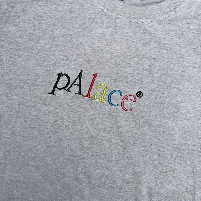 Palace Spellout Tee - XL