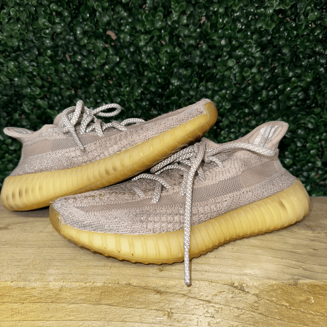 Adidas Yeezy Boost 350 V2 - UK 3.5