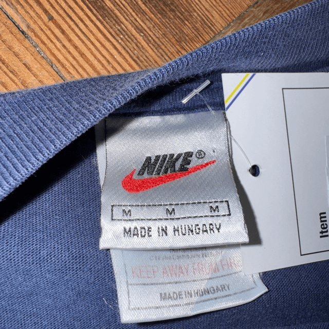 Vintage Nike Graphic Tee - L