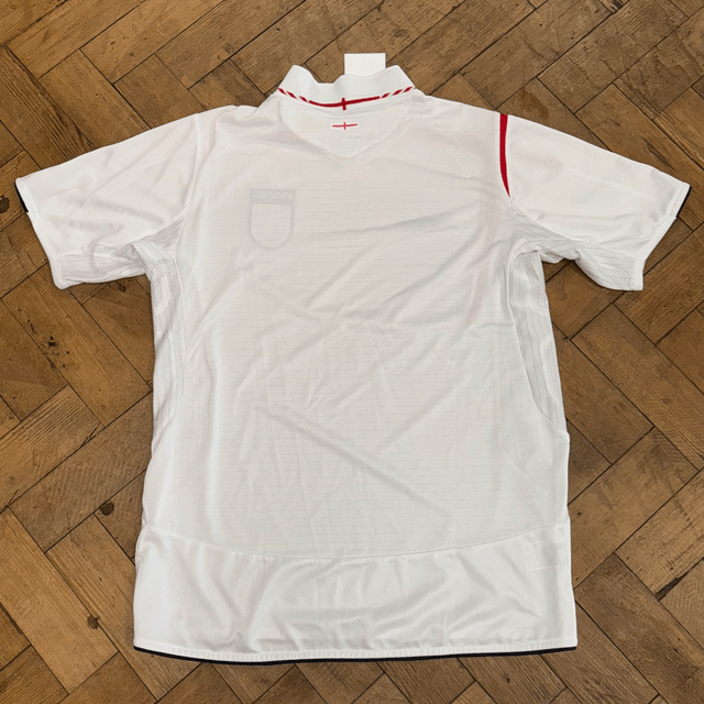 2005-2007 Umbro England Shirt - M