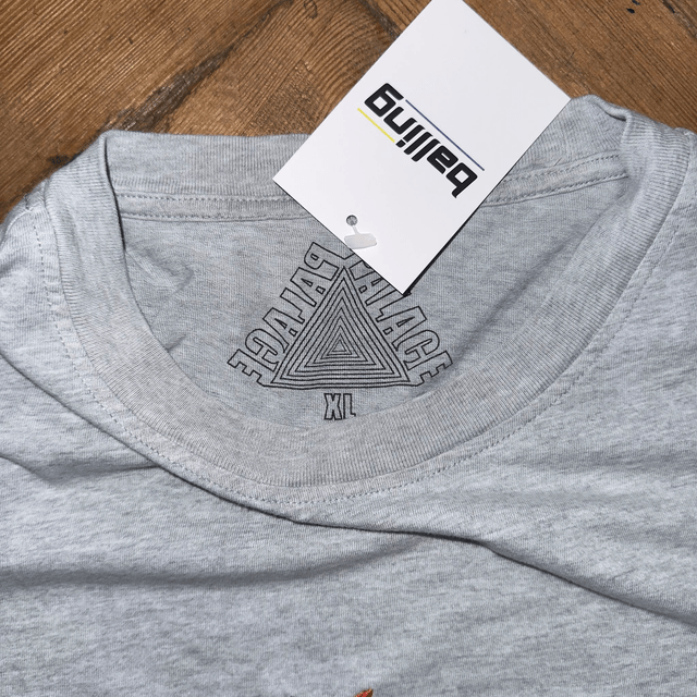 Palace Spellout Tee - XL