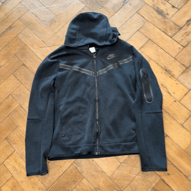 Kids Nike Zip-Up Hoodie - L