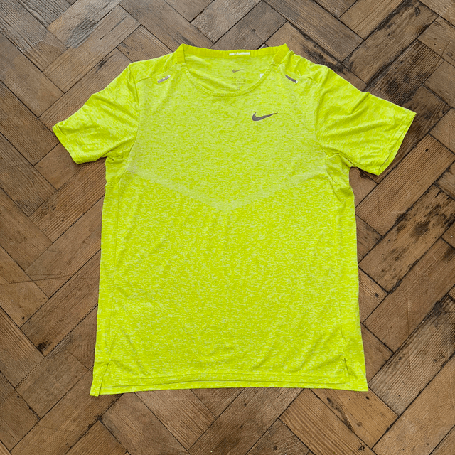 Nike Running Activewear Tee - S